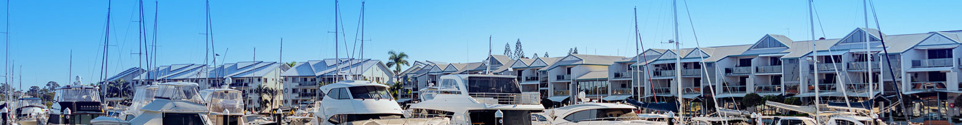 Raby Bay marina and waterfront at Cleveland